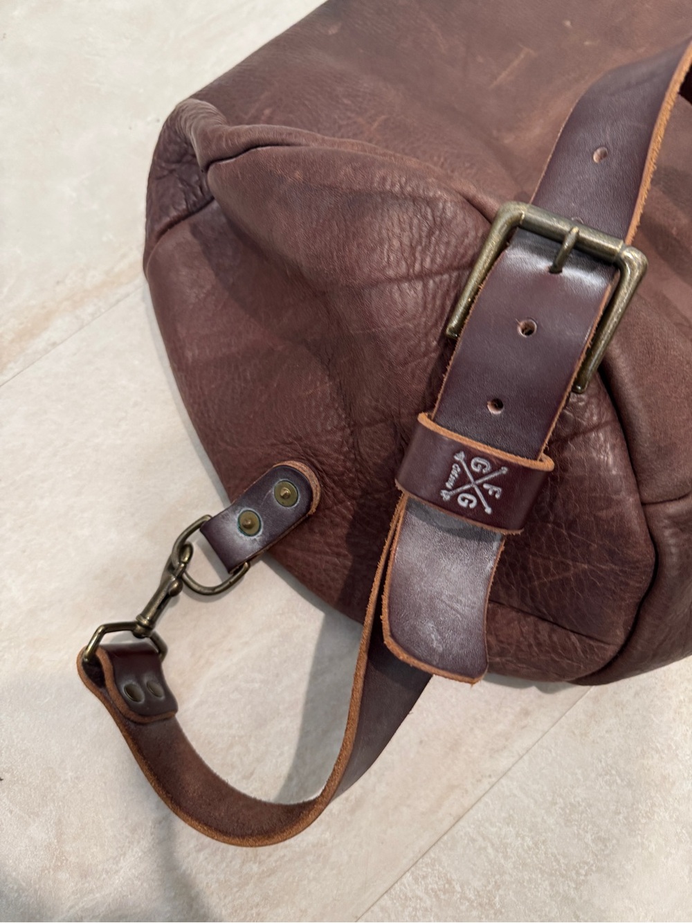 $525 Go Forth Goods Men's Brown Genuine Leather Sling Duffel bag sample sale XXL - Picture 3 of 10